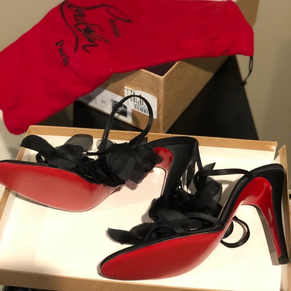Christian Louboutin Shoes - CHRISTIAN LOUBOUTIN Crepe Mount Street 100 Heels